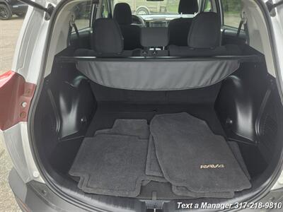 2015 Toyota RAV4 LE   - Photo 15 - Greenwood, IN 46142