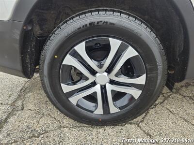 2015 Toyota RAV4 LE - Photo 28 - Greenwood, IN 46142