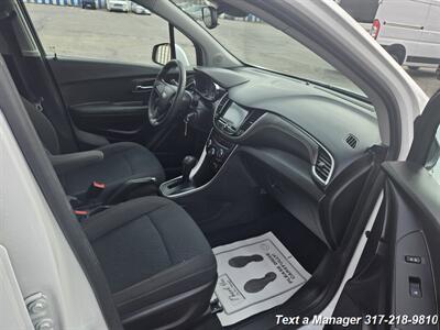 2017 Chevrolet Trax LS   - Photo 23 - Greenwood, IN 46142