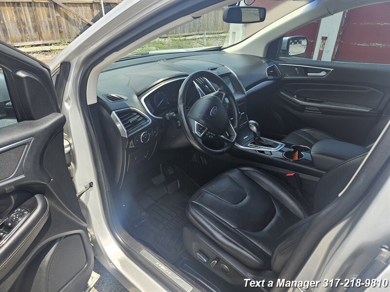 2017 Ford Edge Titanium - Photo 9 - Greenwood, IN 46142