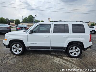 2011 Jeep Patriot Latitude X   - Photo 2 - Greenwood, IN 46142