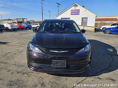 2018 Chrysler Pacifica L   - Photo 8 - Greenwood, IN 46142