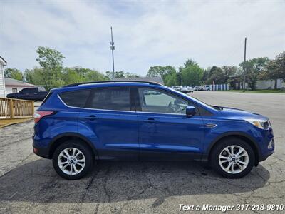 2018 Ford Escape SE   - Photo 6 - Greenwood, IN 46142