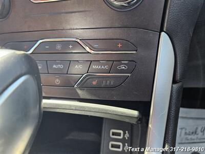 2017 Ford Edge SEL   - Photo 22 - Greenwood, IN 46142