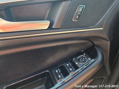 2017 Ford Edge SEL   - Photo 10 - Greenwood, IN 46142