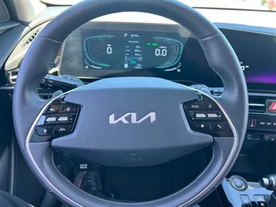 2024 Kia Niro EX - Photo 8 - Rancho Cucamonga, CA 91730