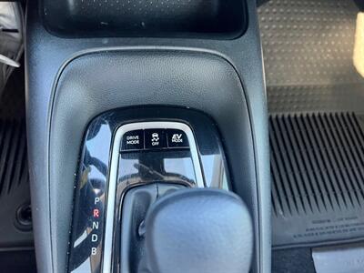2026 Toyota Corolla Hybrid LE - Photo 13 - Rancho Cucamonga, CA 91730