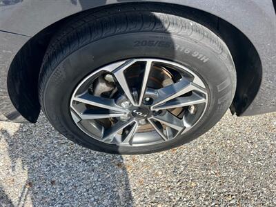 2023 Kia Forte LXS   - Photo 22 - Rancho Cucamonga, CA 91730