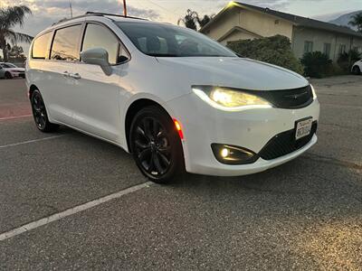 2020 Chrysler Pacifica Touring L   - Photo 1 - Rancho Cucamonga, CA 91730