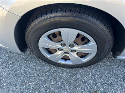 2018 Chevrolet Cruze LS Auto   - Photo 24 - Rancho Cucamonga, CA 91730