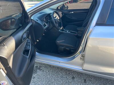 2018 Chevrolet Cruze LS Auto   - Photo 15 - Rancho Cucamonga, CA 91730