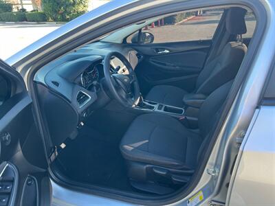 2018 Chevrolet Cruze LS Auto   - Photo 14 - Rancho Cucamonga, CA 91730
