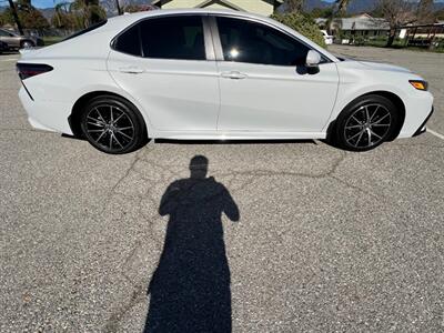 2024 Toyota Camry SE   - Photo 8 - Rancho Cucamonga, CA 91730