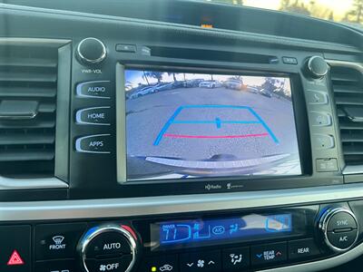 2015 Toyota Highlander XLE   - Photo 22 - Rancho Cucamonga, CA 91730