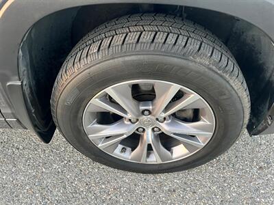 2015 Toyota Highlander XLE   - Photo 28 - Rancho Cucamonga, CA 91730
