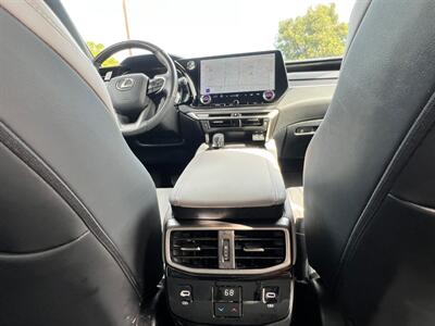 2023 Lexus RX 350   - Photo 16 - Rancho Cucamonga, CA 91730