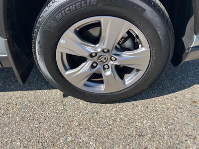 2022 Toyota RAV4 XLE   - Photo 23 - Rancho Cucamonga, CA 91730
