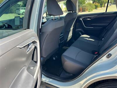2022 Toyota RAV4 XLE   - Photo 20 - Rancho Cucamonga, CA 91730