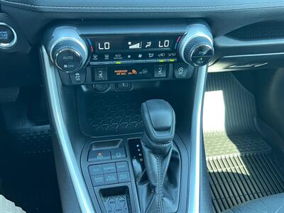 2022 Toyota RAV4 XLE   - Photo 16 - Rancho Cucamonga, CA 91730
