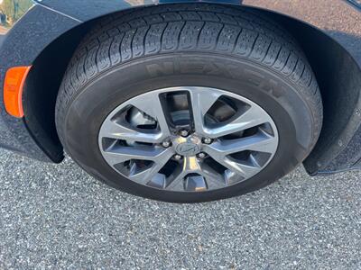 2022 Chrysler Pacifica Hybrid Pinnacle   - Photo 29 - Rancho Cucamonga, CA 91730