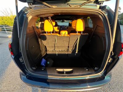 2022 Chrysler Pacifica Hybrid Pinnacle   - Photo 21 - Rancho Cucamonga, CA 91730