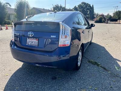 2010 Toyota Prius IV   - Photo 7 - Rancho Cucamonga, CA 91730