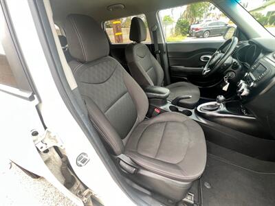 2019 Kia Soul LX   - Photo 17 - Rancho Cucamonga, CA 91730