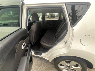 2019 Kia Soul LX   - Photo 15 - Rancho Cucamonga, CA 91730