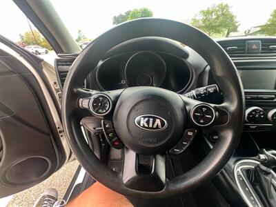2019 Kia Soul LX   - Photo 9 - Rancho Cucamonga, CA 91730