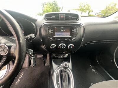 2019 Kia Soul LX   - Photo 10 - Rancho Cucamonga, CA 91730