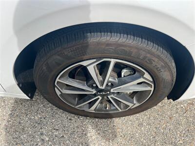 2023 Kia Forte LXS   - Photo 20 - Rancho Cucamonga, CA 91730