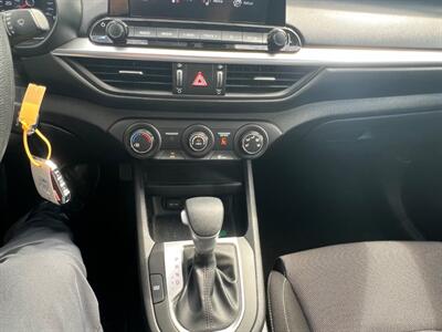2023 Kia Forte LXS   - Photo 13 - Rancho Cucamonga, CA 91730