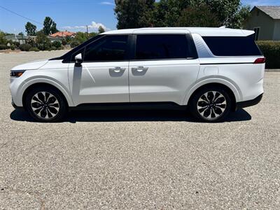 2024 Kia Carnival EX   - Photo 4 - Rancho Cucamonga, CA 91730