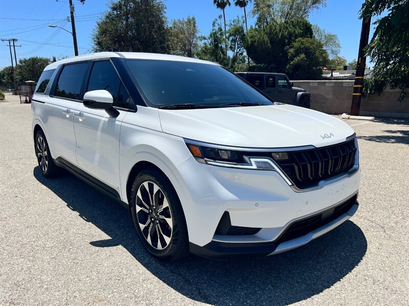 2024 Kia Carnival EX   - Photo 1 - Rancho Cucamonga, CA 91730