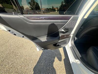 2019 Lexus ES 350 Luxury - Photo 17 - Rancho Cucamonga, CA 91730