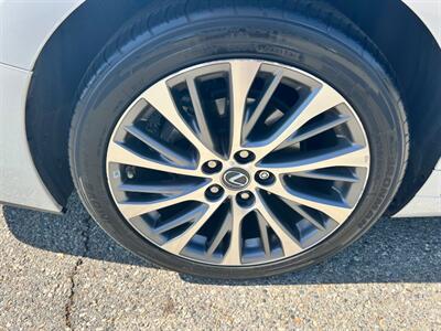 2019 Lexus ES 350 Luxury - Photo 25 - Rancho Cucamonga, CA 91730