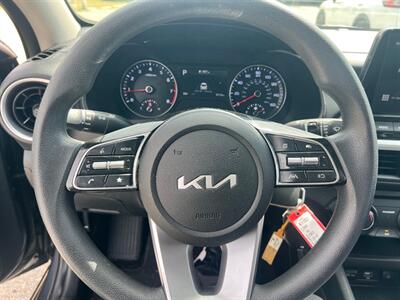 2024 Kia Forte LXS   - Photo 9 - Rancho Cucamonga, CA 91730