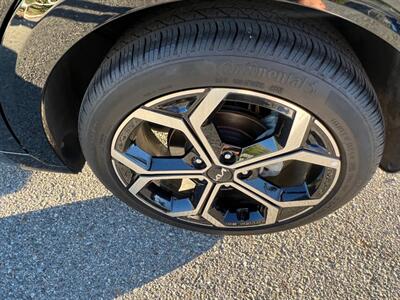2023 Kia Niro EX Touring   - Photo 25 - Rancho Cucamonga, CA 91730