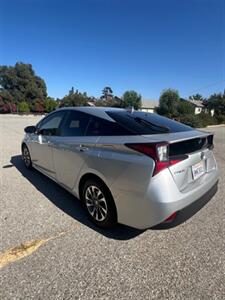 2019 Toyota Prius XLE   - Photo 6 - Rancho Cucamonga, CA 91730