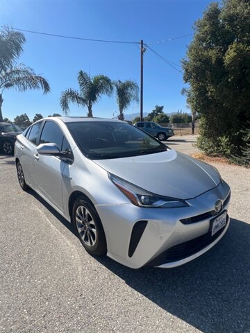 2019 Toyota Prius XLE - Photo 1 - Rancho Cucamonga, CA 91730