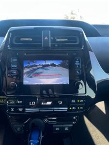 2019 Toyota Prius XLE   - Photo 12 - Rancho Cucamonga, CA 91730