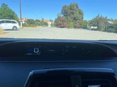 2019 Toyota Prius XLE   - Photo 13 - Rancho Cucamonga, CA 91730