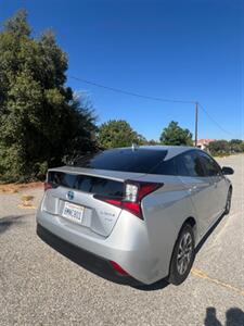 2019 Toyota Prius XLE   - Photo 4 - Rancho Cucamonga, CA 91730
