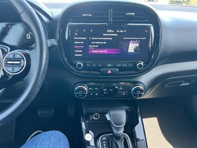 2024 Kia Soul EX   - Photo 11 - Rancho Cucamonga, CA 91730
