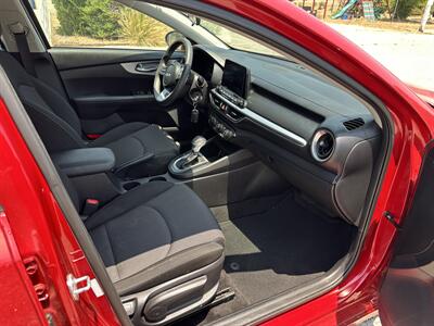 2022 Kia Forte LXS   - Photo 10 - Rancho Cucamonga, CA 91730
