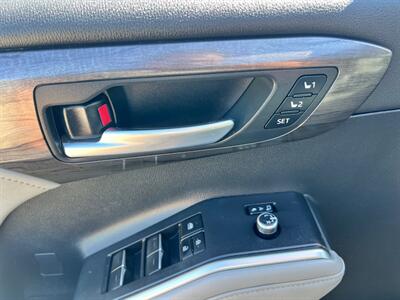 2023 Toyota Highlander Hybrid Limited   - Photo 13 - Rancho Cucamonga, CA 91730