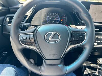 2023 Lexus ES 350 Premium   - Photo 9 - Rancho Cucamonga, CA 91730