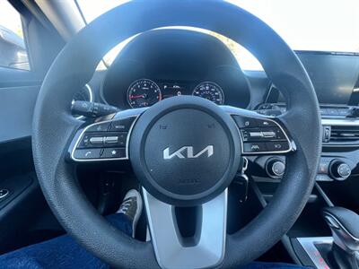 2023 Kia Forte LXS   - Photo 9 - Rancho Cucamonga, CA 91730