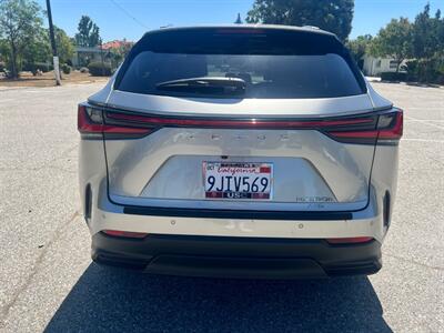 2024 Lexus NX 350h Premium   - Photo 7 - Rancho Cucamonga, CA 91730
