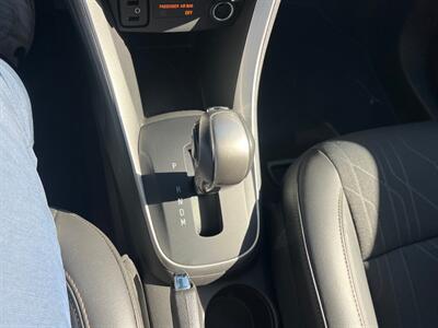 2022 Chevrolet Trax LT   - Photo 12 - Rancho Cucamonga, CA 91730